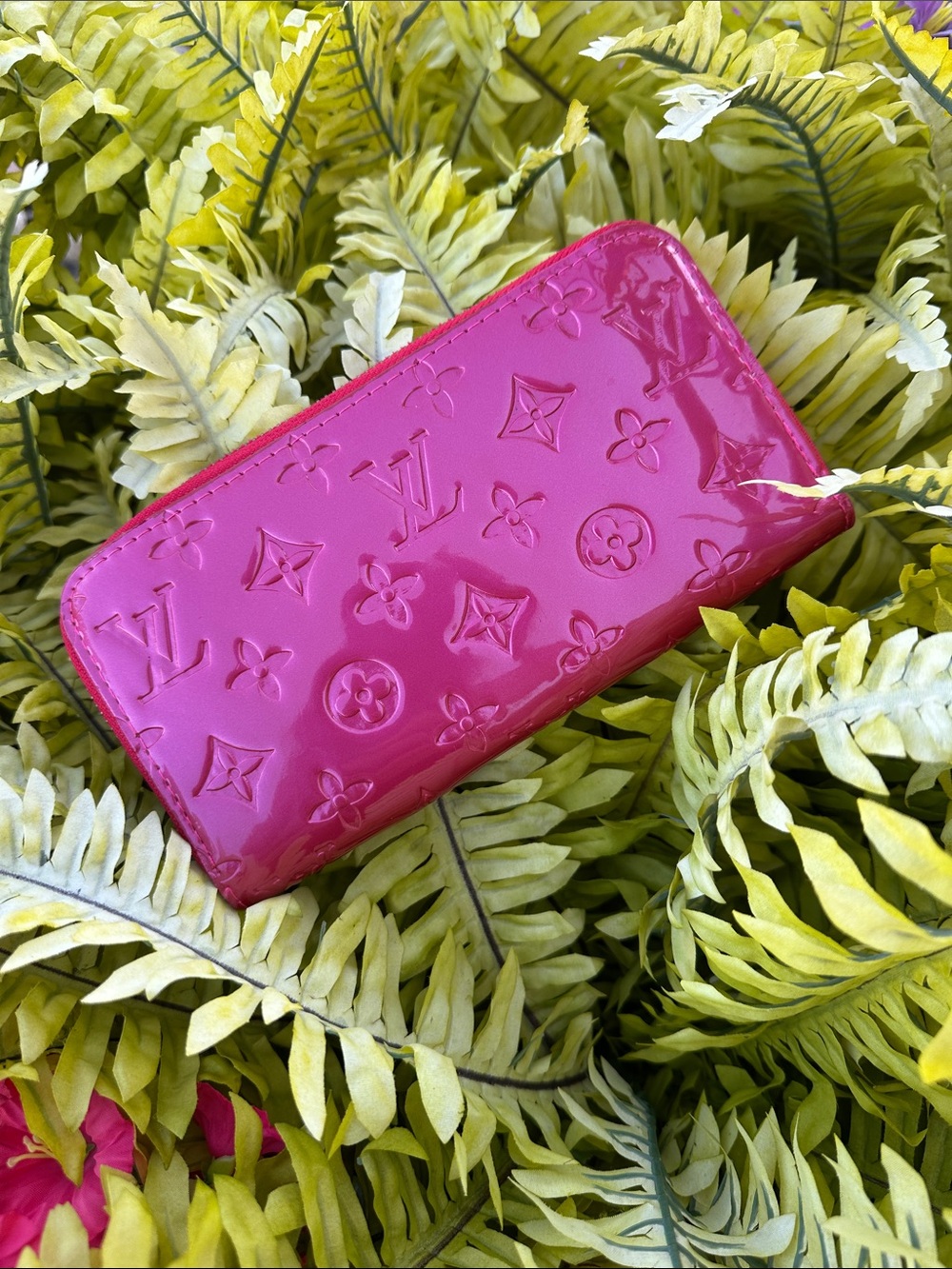 Pink Zip-Around Card & Key Holder